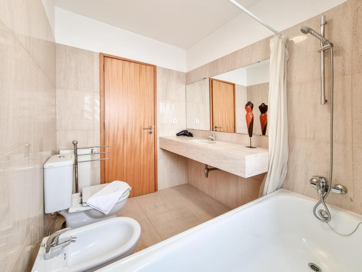 Sweet Living Viana - City Centre Apartment With Garage فيانا دو كاستيلو المظهر الخارجي الصورة